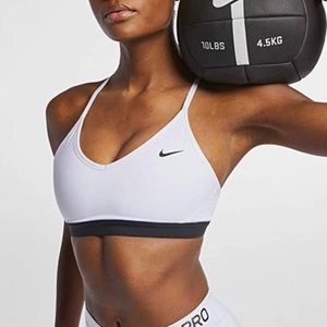 NEW WITH TAGS/ Size US XS, Removable pax’s, adjustable straps, light support